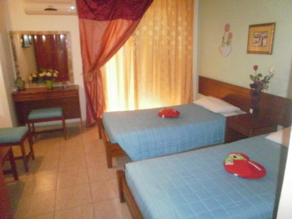 Tassos Apartments room 3
